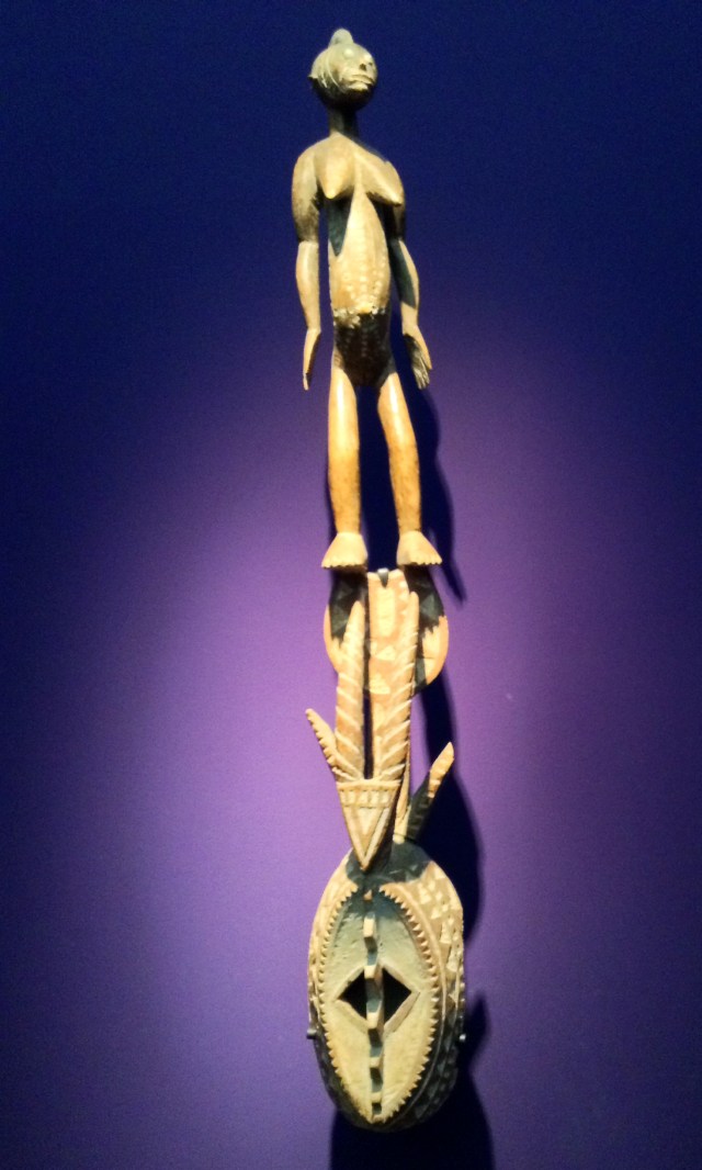 Maska rytualna z przodkinią (XIX wiek, Zach. Afryka)